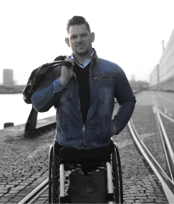 Florian Sitzmann  poza lifestyle’owa