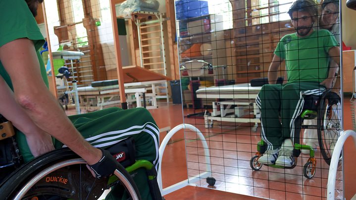 Kąt ustawienia siedziska w wózku