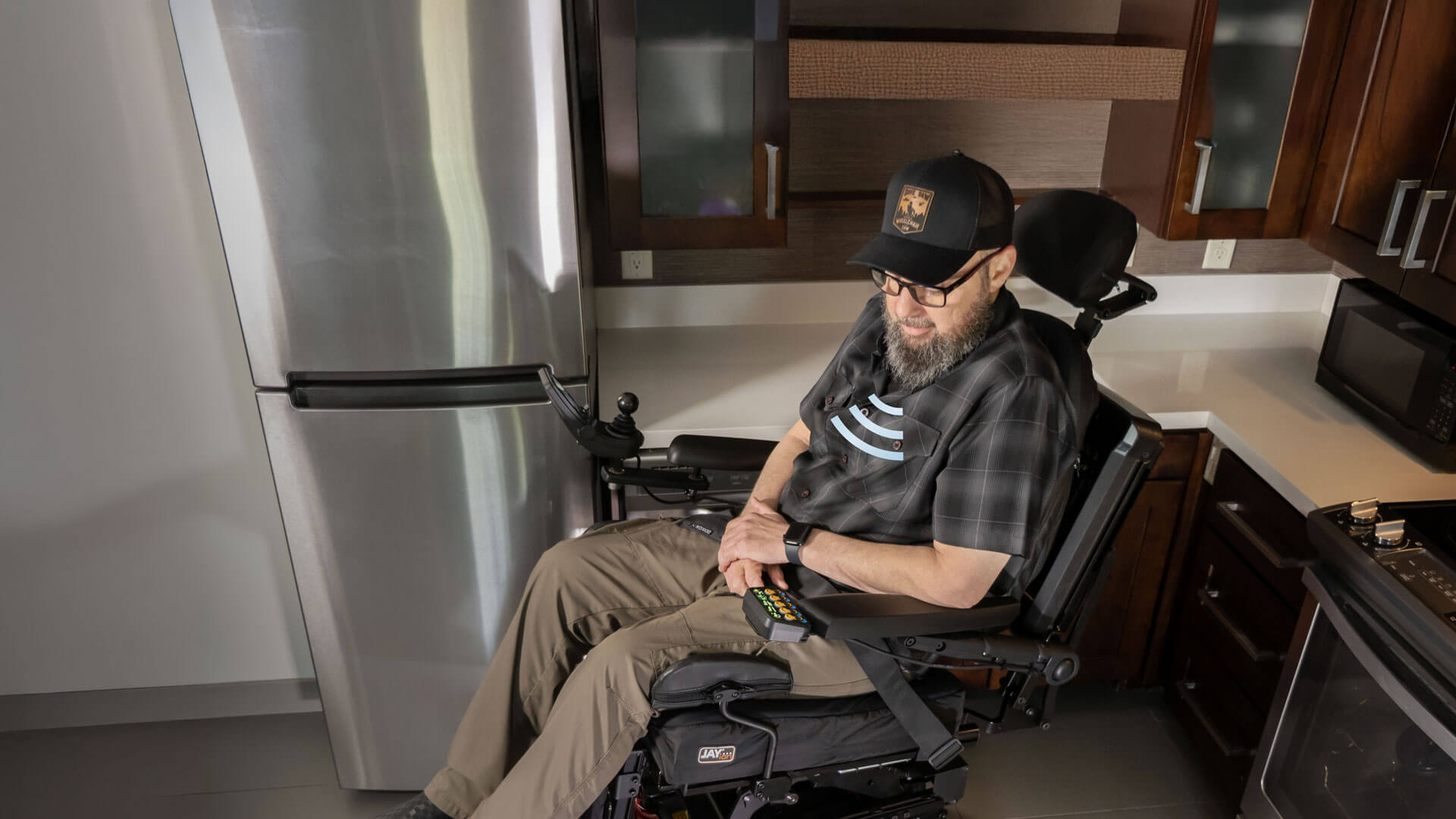 Sunrise Medical wprowadza na rynek pierwszą w branży sterowaną głosem funkcję regulacji siedziska w wózkach elektrycznych.